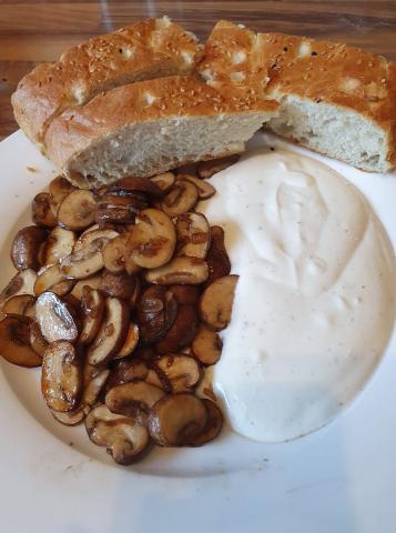 Bild von Champignons mit Zwiebeln vom Weihnachtsmarkt
